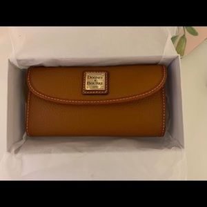 Dooney and Burke Continental Clutch wallet
